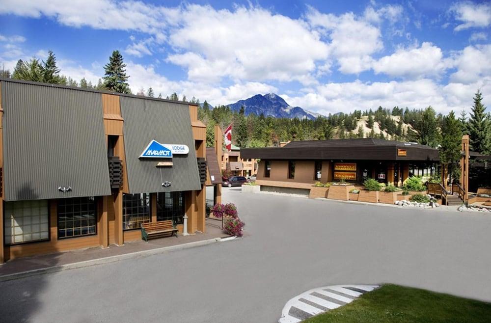 Marmot Lodge Jasper Bagian luar foto