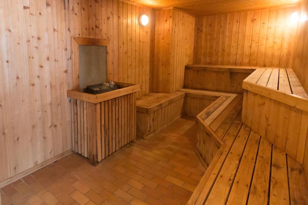 Marmot Lodge Jasper Bagian luar foto
