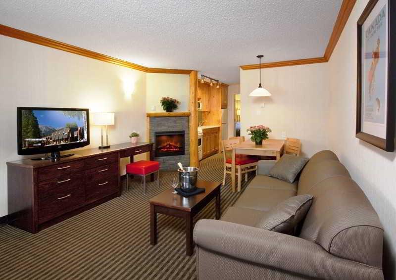 Marmot Lodge Jasper Bagian luar foto