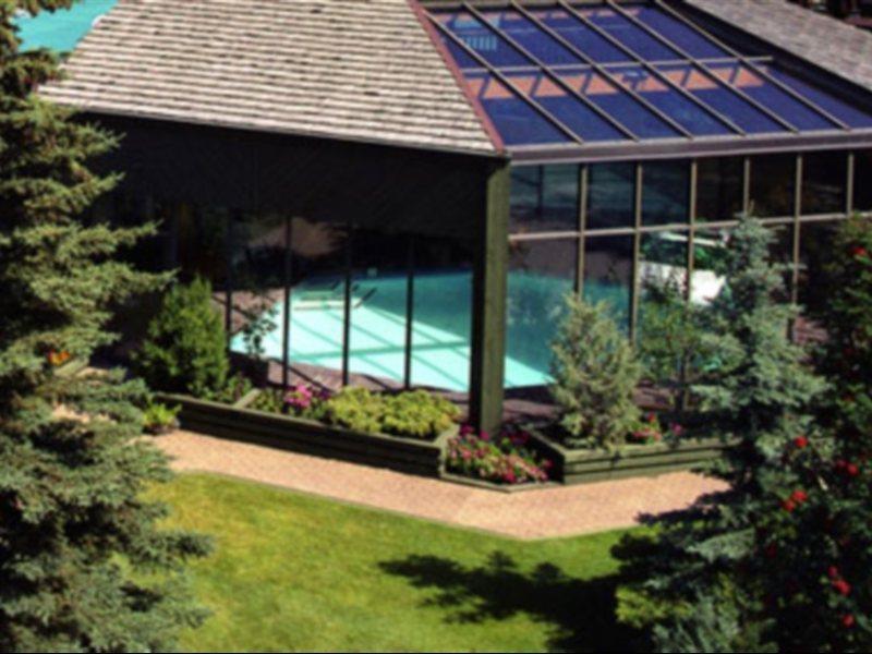 Marmot Lodge Jasper Bagian luar foto